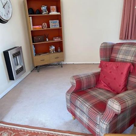 Centre Of Town House 3 Bedrooms Sleeps 5 And Infant Free Onsite Parking 2 Cars King's Lynn Eksteriør billede